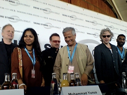 Bono, Grönemeyer, Bangla, Bob Geldorf, Muhammad Yunus